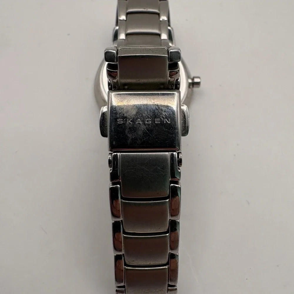 Skagen Denmark Slim Stainless Steel Watch (Parts or Repair)Black Crystal Markers
